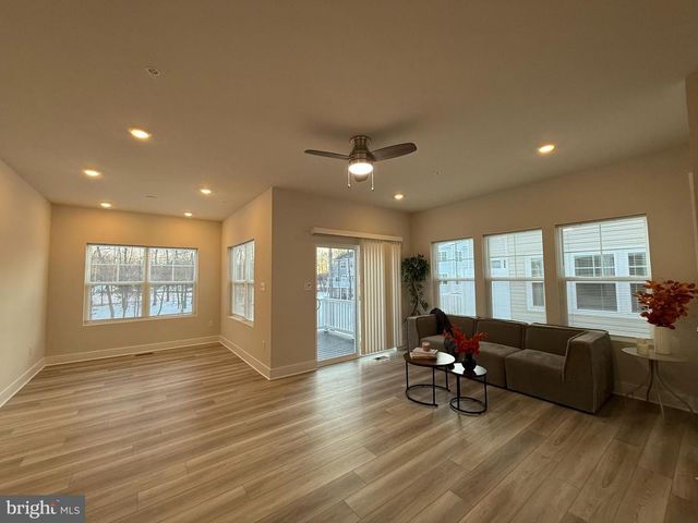 6828 WINTERHILL LN, Glen Burnie, MD 21060