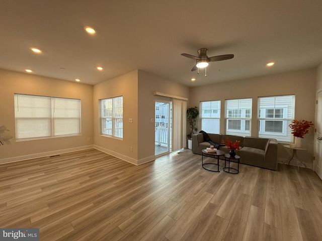 6828 WINTERHILL LN, Glen Burnie, MD 21060