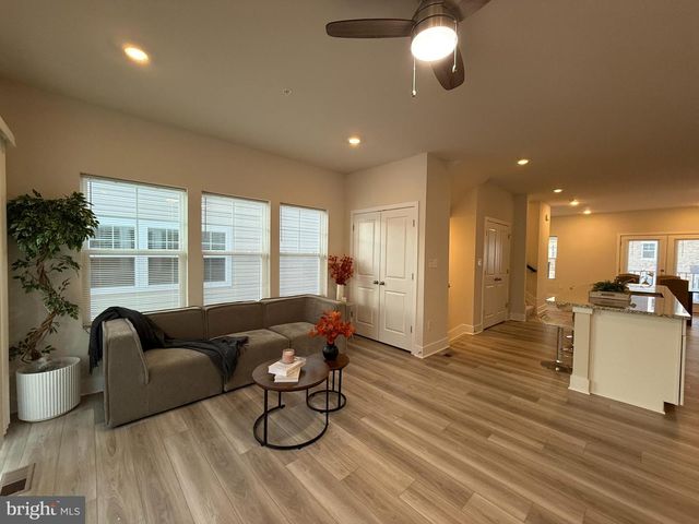 6828 WINTERHILL LN, Glen Burnie, MD 21060