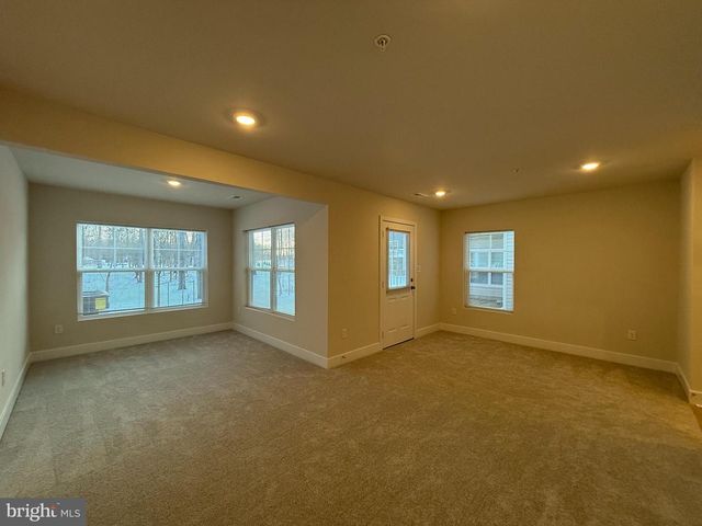 6828 WINTERHILL LN, Glen Burnie, MD 21060