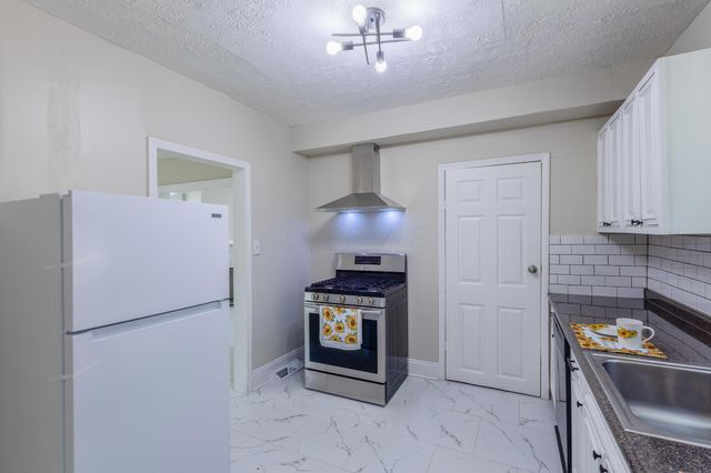1574 Isabel Avenue, Columbus, OH 43211