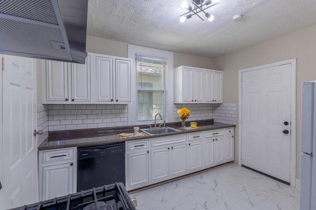 1574 Isabel Avenue, Columbus, OH 43211