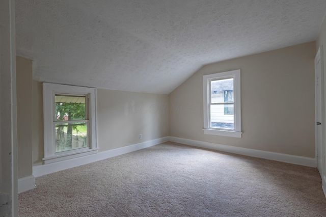 1574 Isabel Avenue, Columbus, OH 43211