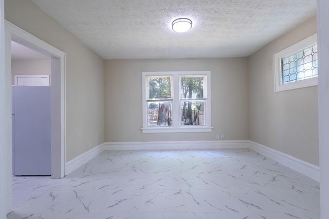 1574 Isabel Avenue, Columbus, OH 43211