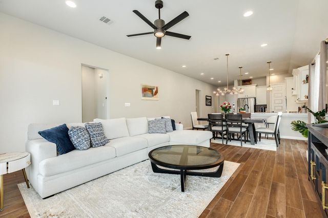 5039 Country Meadows Trail, Iowa Colony, TX 77583