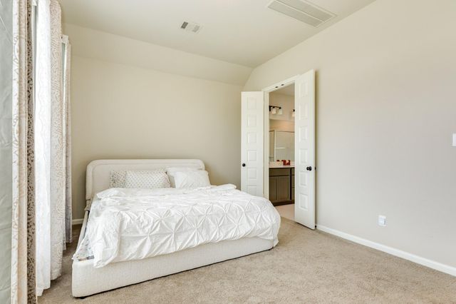 5039 Country Meadows Trail, Iowa Colony, TX 77583