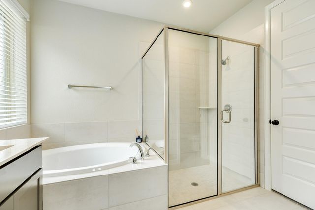 5039 Country Meadows Trail, Iowa Colony, TX 77583