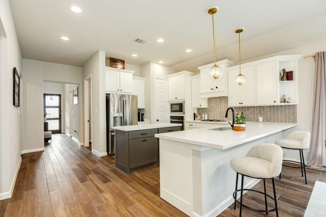 5039 Country Meadows Trail, Iowa Colony, TX 77583