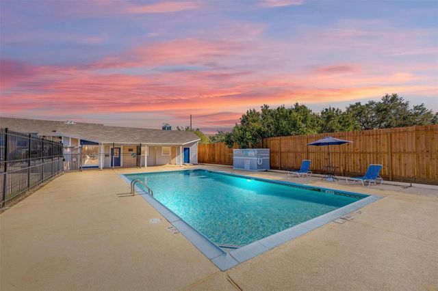 2700 S Dairy Ashford Road 517D, Houston, TX 77082