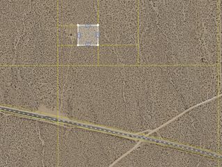 Nearby Black Butte Basin Rd/213th St E, Llano, CA 93544