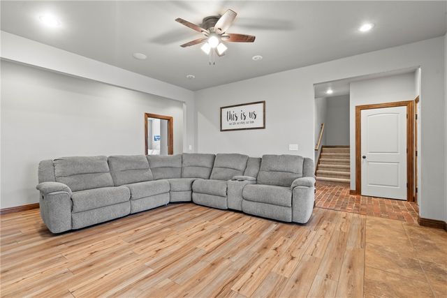 10277 S Highway 59, Summers, AR 72769