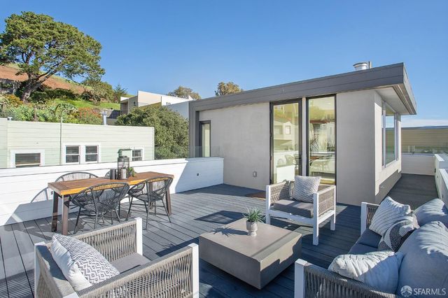 495 Chapman Street, San Francisco, CA 94110