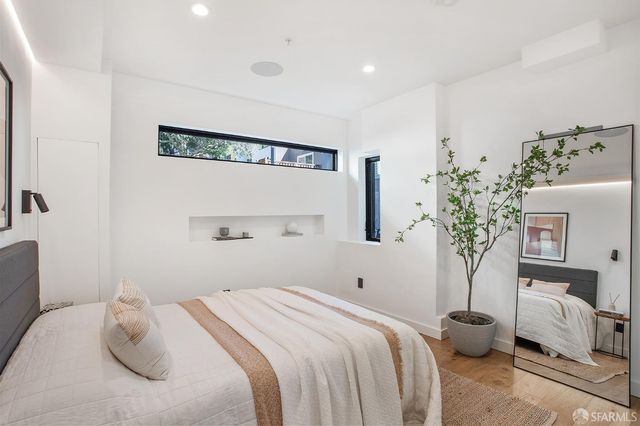 495 Chapman Street, San Francisco, CA 94110