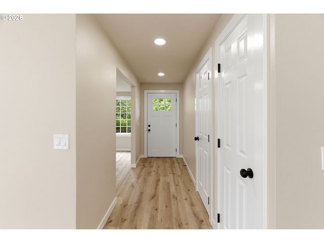1015 CUNNINGHAM Ln, Salem, OR 97302