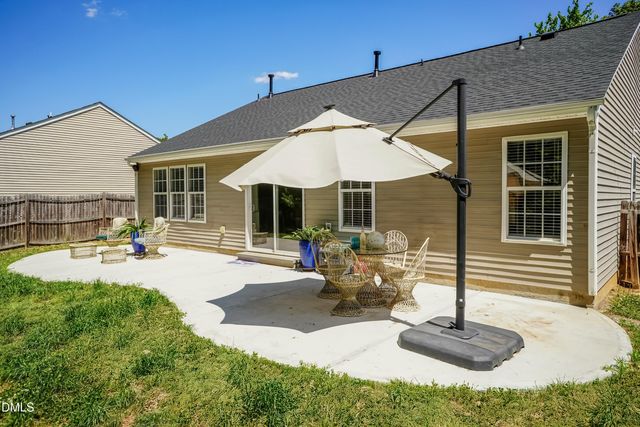 2012 Day Flower Drive, Clayton, NC 27520