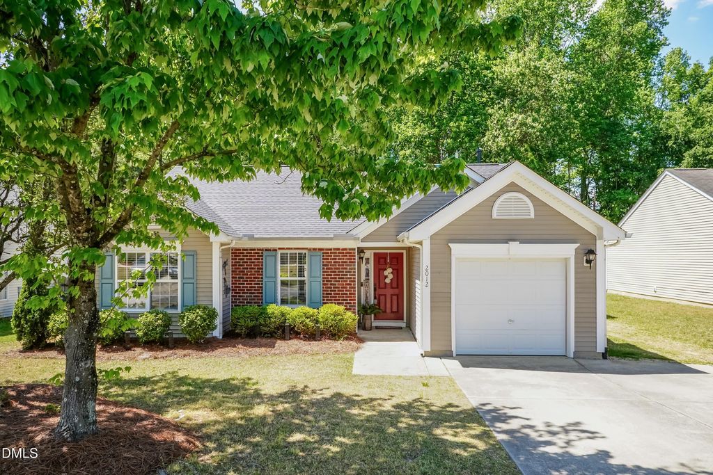 2012 Day Flower Drive, Clayton, NC 27520