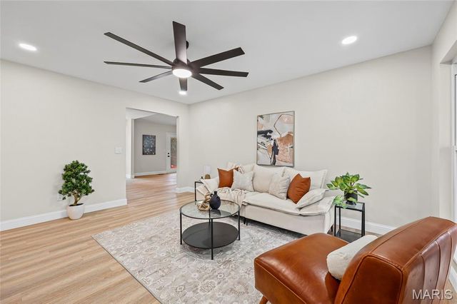 3032 Valley Ridge Drive, St Peters, MO 63376