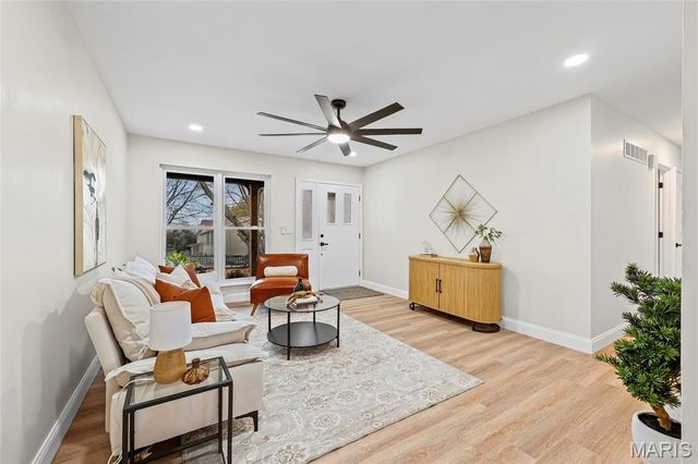 3032 Valley Ridge Drive, St Peters, MO 63376