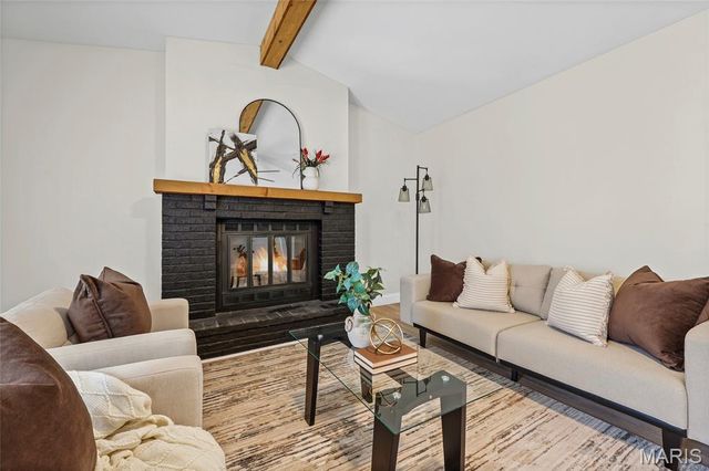 3032 Valley Ridge Drive, St Peters, MO 63376