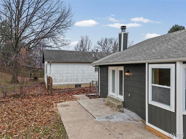 3032 Valley Ridge Drive, St Peters, MO 63376