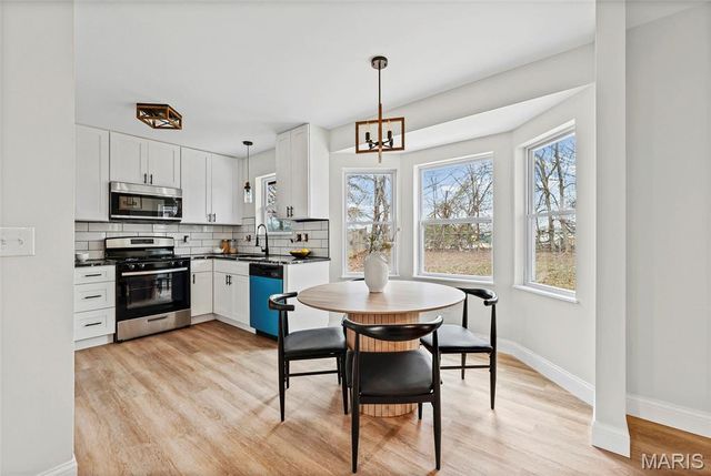 3032 Valley Ridge Drive, St Peters, MO 63376