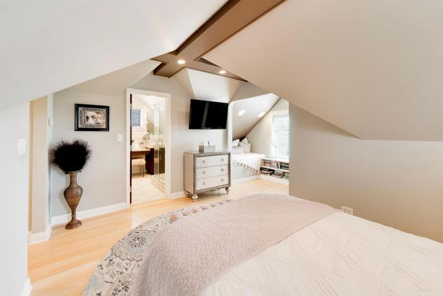 1622 N 75th Avenue, Elmwood Park, IL 60707