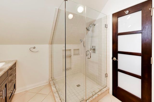 1622 N 75th Avenue, Elmwood Park, IL 60707