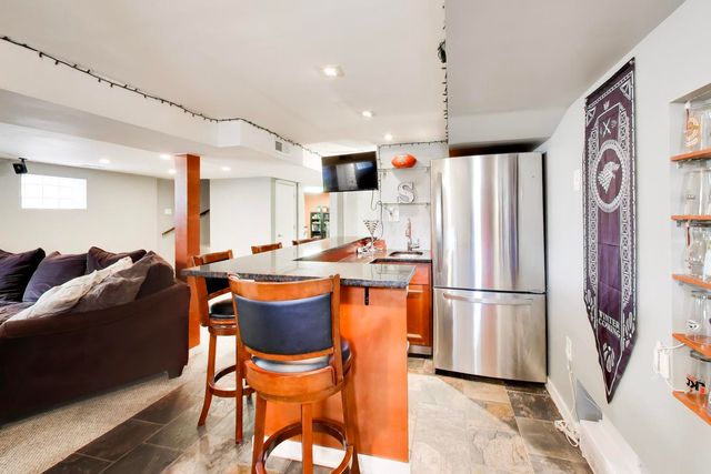 1622 N 75th Avenue, Elmwood Park, IL 60707