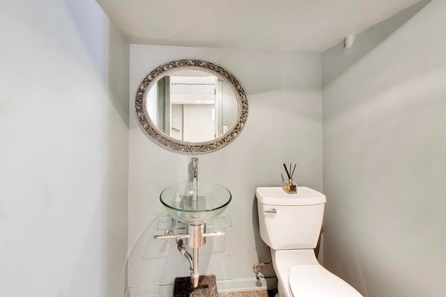 1622 N 75th Avenue, Elmwood Park, IL 60707