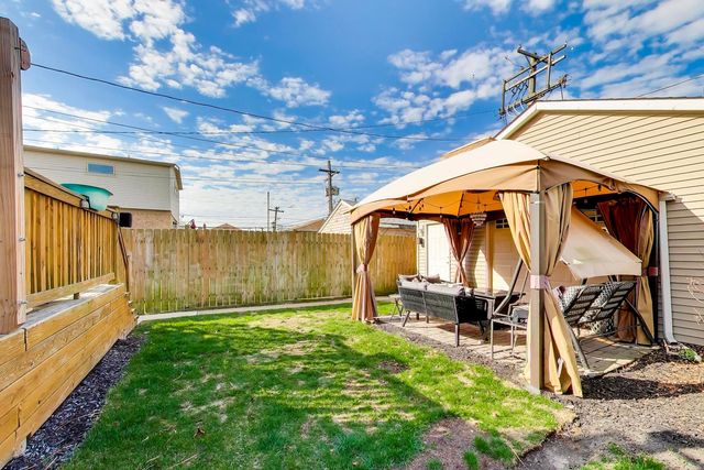 1622 N 75th Avenue, Elmwood Park, IL 60707