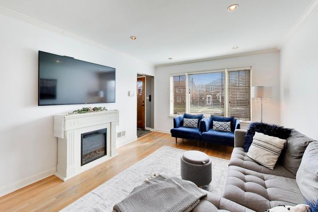 1622 N 75th Avenue, Elmwood Park, IL 60707