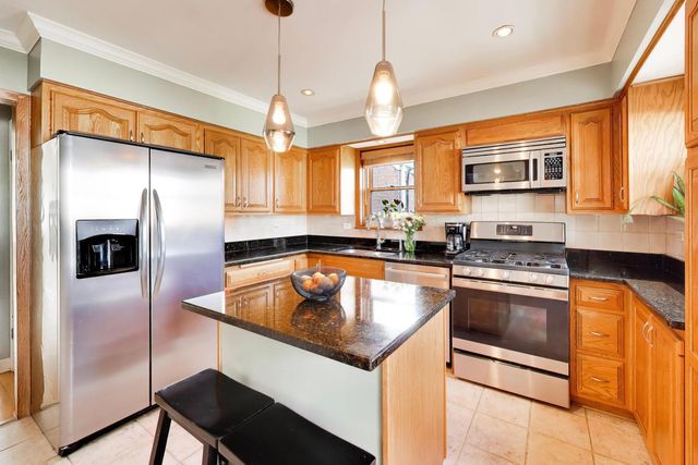 1622 N 75th Avenue, Elmwood Park, IL 60707