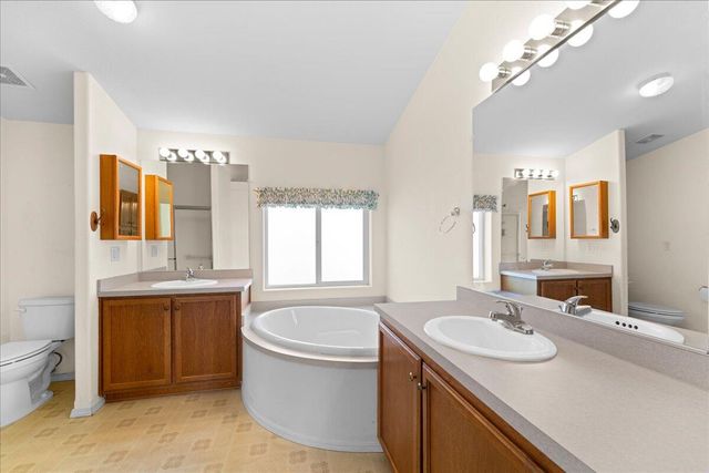 206 Eagle View Drive, Eagle Point, OR 97524