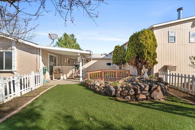 206 Eagle View Drive, Eagle Point, OR 97524