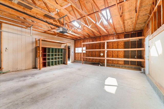 206 Eagle View Drive, Eagle Point, OR 97524