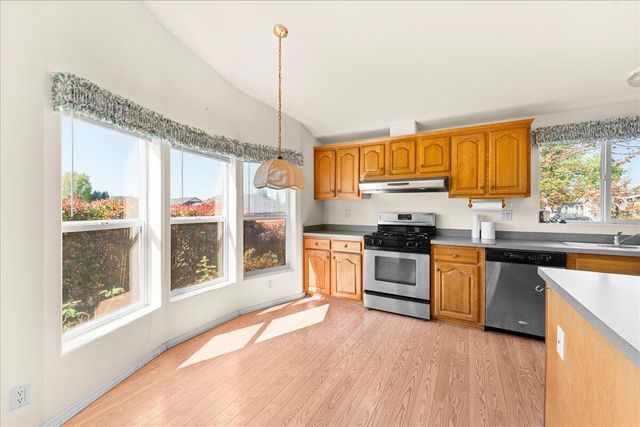 206 Eagle View Drive, Eagle Point, OR 97524