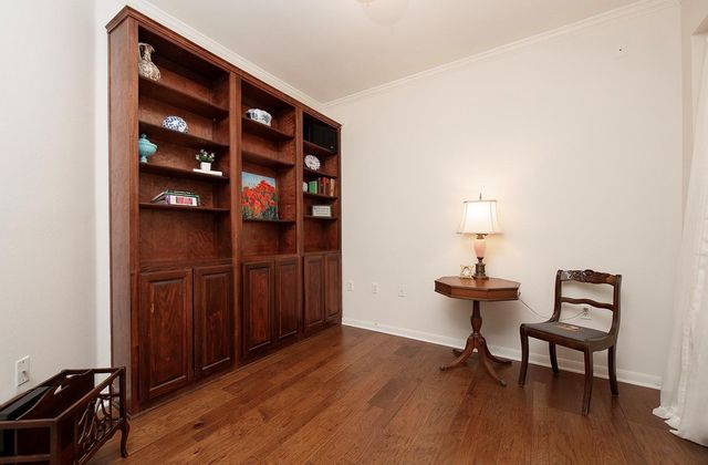 290 Whispering Wind DR, Georgetown, TX 78633