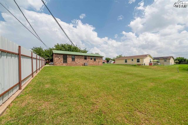 2504 BANDERA BOULEVARD, Wichita Falls, TX 76301