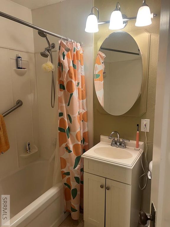 Image 15 of property listing at 326 N Ridge Avenue, Idaho Falls, ID 83402