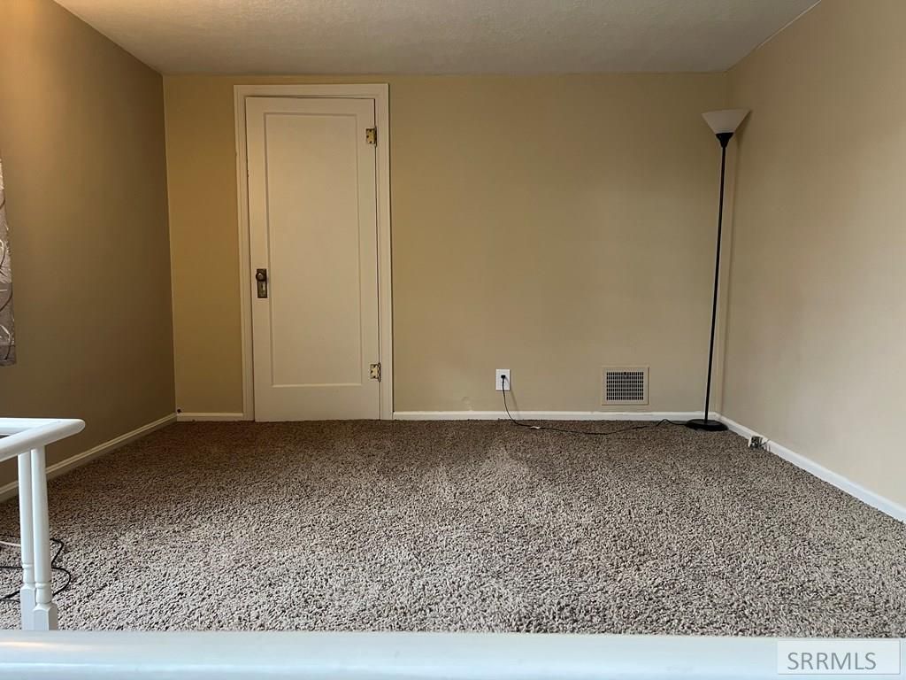 Image 5 of property listing at 326 N Ridge Avenue, Idaho Falls, ID 83402