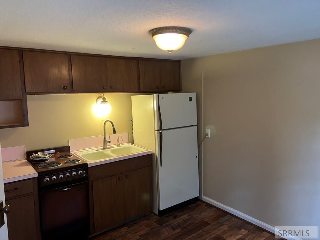 Image 8 of property listing at 326 N Ridge Avenue, Idaho Falls, ID 83402