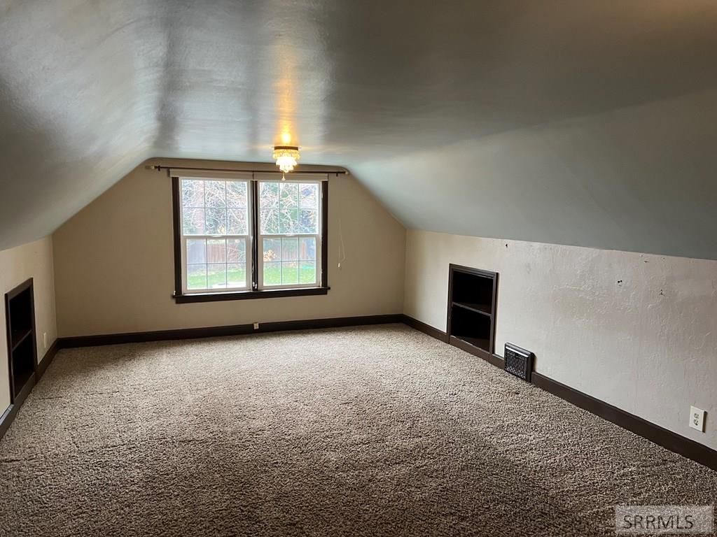 Image 9 of property listing at 326 N Ridge Avenue, Idaho Falls, ID 83402