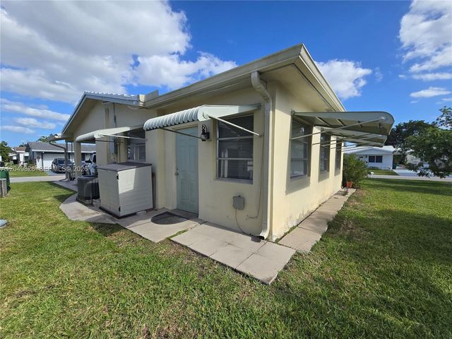 4805 NW 45th Ave, Tamarac, FL 33319