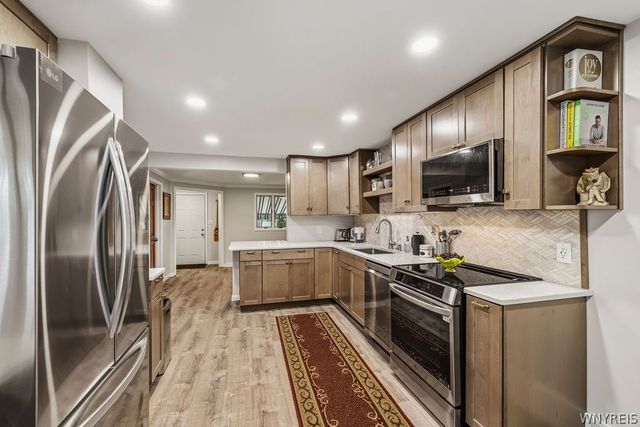 8660 Griffon Avenue, Niagara Falls, NY 14304