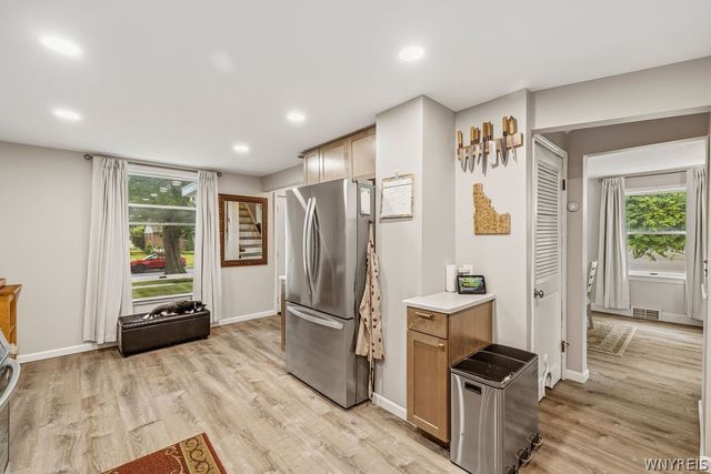 8660 Griffon Avenue, Niagara Falls, NY 14304