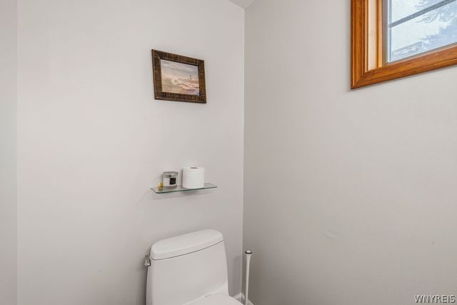 8660 Griffon Avenue, Niagara Falls, NY 14304