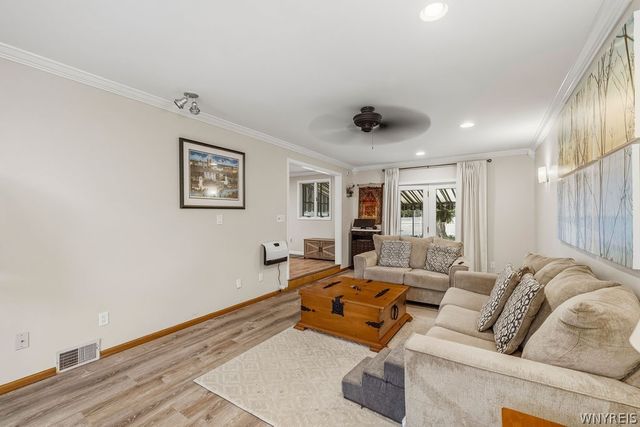 8660 Griffon Avenue, Niagara Falls, NY 14304