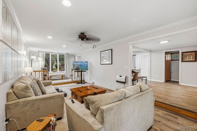 8660 Griffon Avenue, Niagara Falls, NY 14304