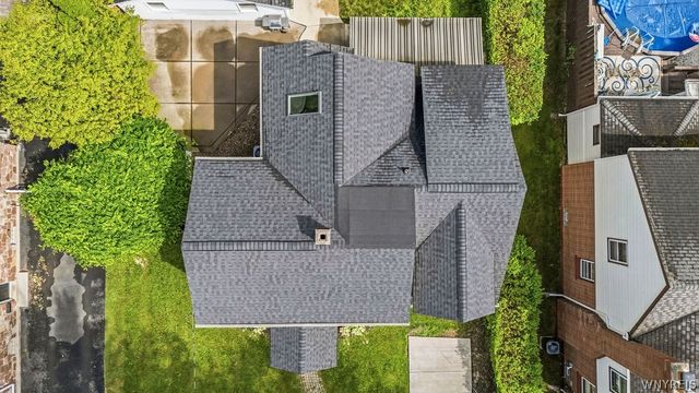 8660 Griffon Avenue, Niagara Falls, NY 14304