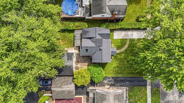 8660 Griffon Avenue, Niagara Falls, NY 14304